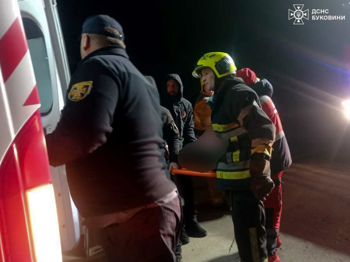 Моторошна ДТП на Буковині. Загинула жінка та немовля Моторошна ДТП на Буковині. Загинула жінка та немовля