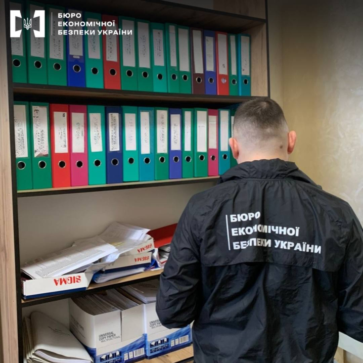 Ухилення від податків на 20 мільйонів: детективи БЕБ викрили відому мережу магазинів