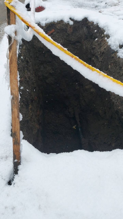 Вода у газових трубах: 14 будинків у Чернівцях уже місяць без опалення