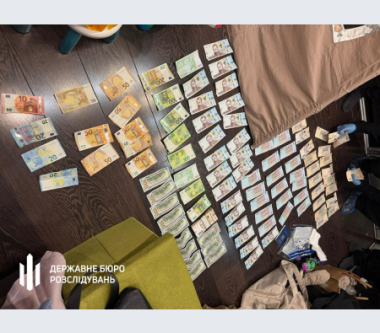 Експравоохоронець на Буковині допомагав чоловікам незаконно виїхати за кордон. Його затримали