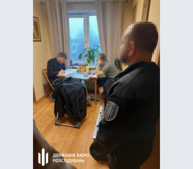 Експравоохоронець на Буковині допомагав чоловікам незаконно виїхати за кордон. Його затримали