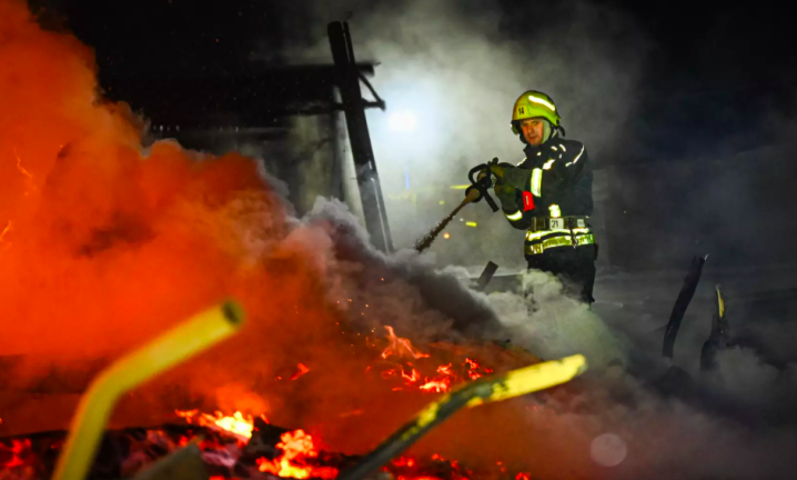 Вночі у селі Кам'янка згорів вщент деревообробний цех
