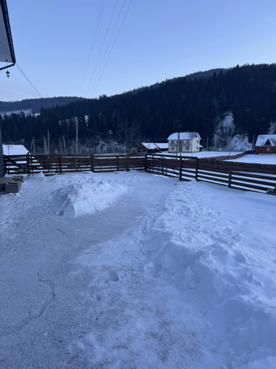 Вранці у горах Буковини температура повітря опустилася до -18°