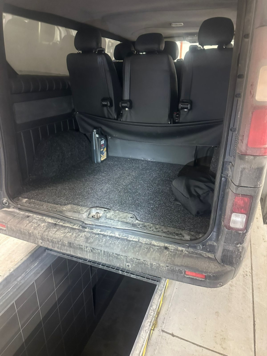 На кордоні затримали жителя Львівщини із контрабандою Apple на понад 35 млн грн