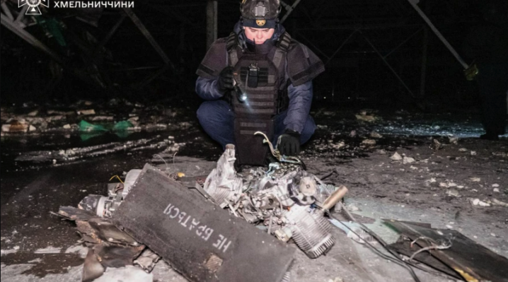 Вночі росіяни вдарили по сусідній з Буковиною Хмельницькій області