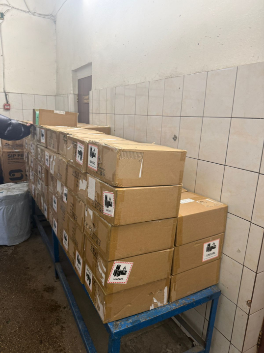 У Порубному в мікроавтобусі українця знайшли 14 тисяч контрабандних електронних сигарет