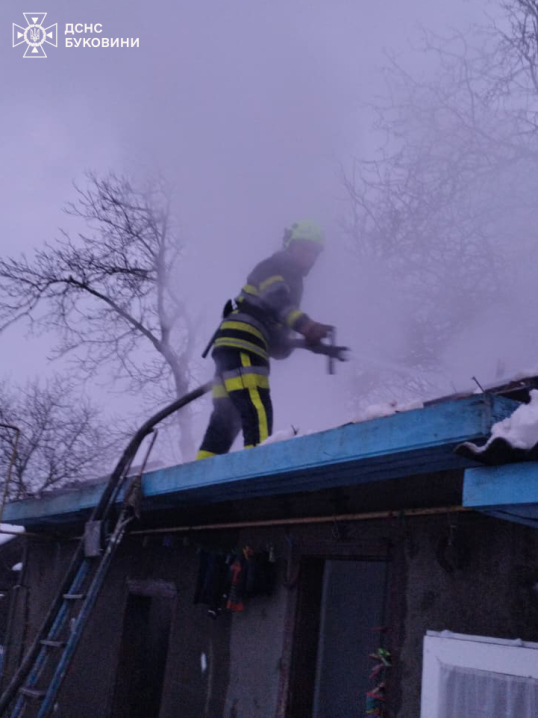 Дві пожежі за добу: буковинців закликають бути обережними в сезон опалення