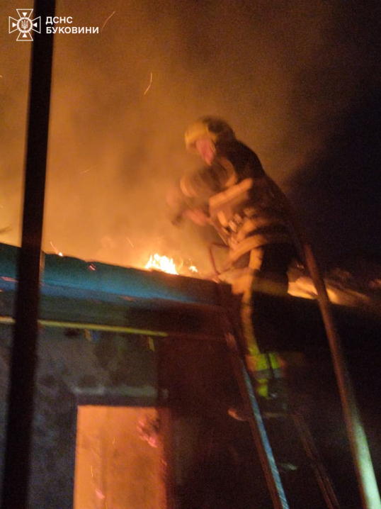 Дві пожежі за добу: буковинців закликають бути обережними в сезон опалення