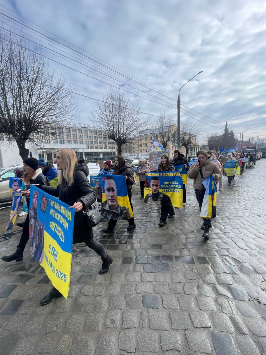 У Чернівцях відбулася акція на підтримку військовополонених та безвісти зниклих