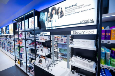 Сервісний простір краси з преміальним асортиментом: перші результати роботи EVA BEAUTY у Чернівцях