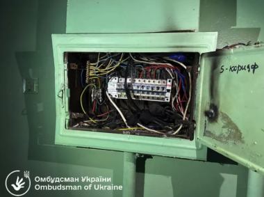 У Кіцмані багатодітна сім'я, яка через війну залишила дім, платить 9000 грн за холодний гуртожиток