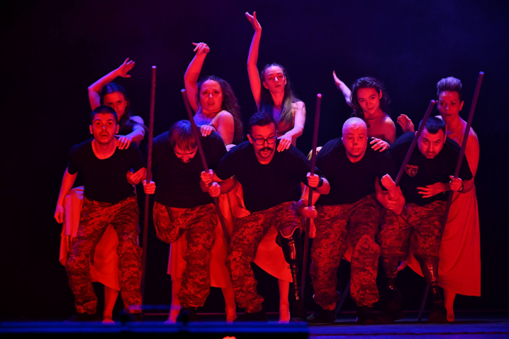 У Чернівцях Театр Ветеранів зіграв виставу "Енеїда": стартував всеукраїнський тур