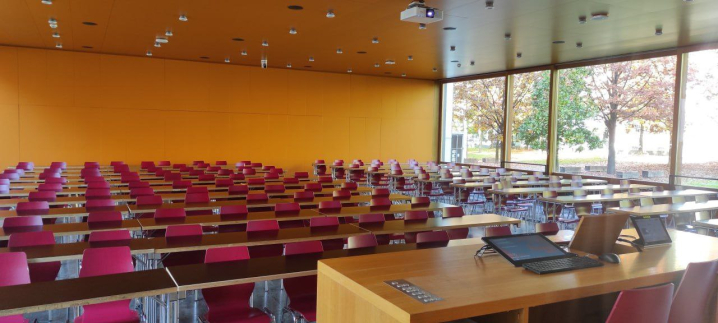 Не можна просто так взяти і почати працювати: студент з Чернівців про систему освіти у Швейцарії