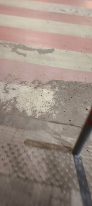 "Це не туман": Чернівці задихаються від піщаних бурь