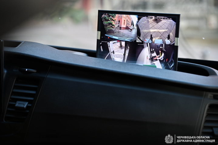 У віддалених селах Буковини готівку видаватиме "банк на колесах"