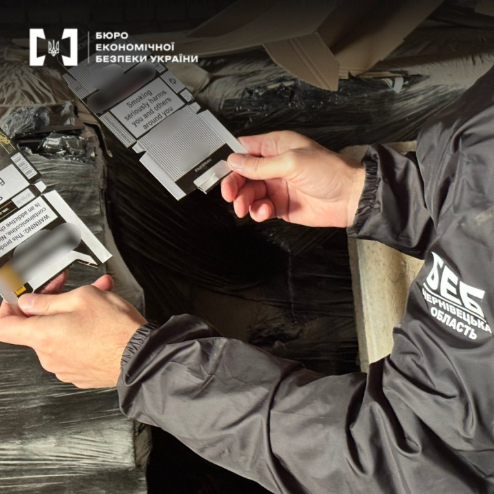 У Чернівецькій області у чоловіка вилучили контрафактні сигарети на 7 мільйонів гривень