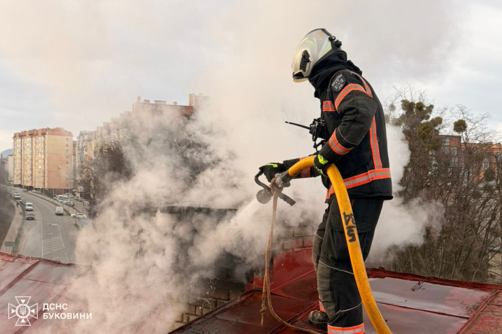 За добу на Буковині трапилося 14 пожеж: одна людина загинула