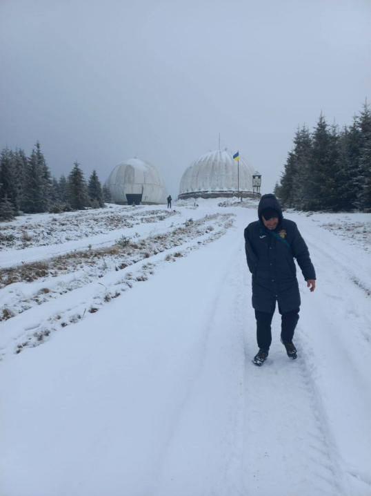 Карпати лікують. Ветерани піднялися на гору Томнатик до РЛС «Памір»