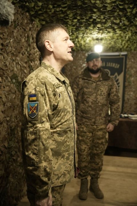 Журналіста та військового з Чернівців Юрія Чорнея нагородили медаллю, яку він чекав 9 місяців