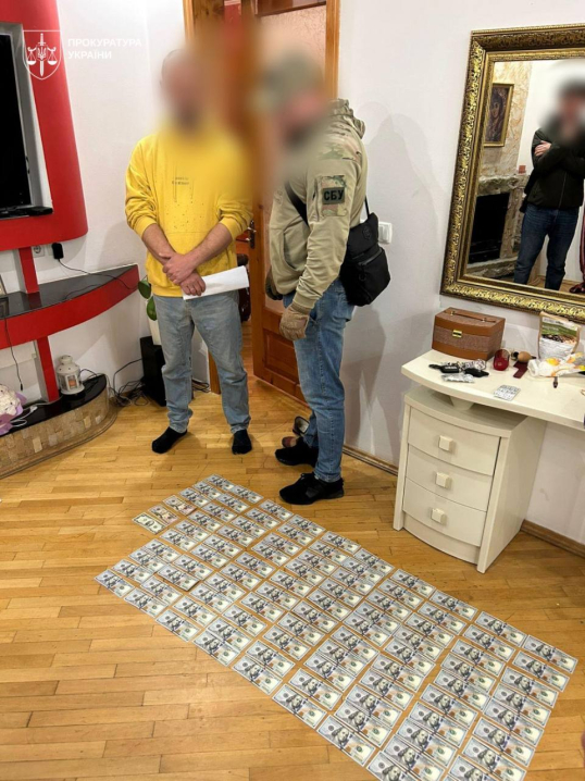 У групи підлітків на Івано-Франківщині вилучили наркотиків на 165 млн грн У групи підлітків на Івано-Франківщині вилучили наркотиків на 165 млн грн