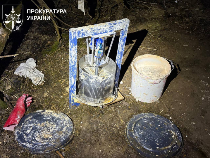 У групи підлітків на Івано-Франківщині вилучили наркотиків на 165 млн грн У групи підлітків на Івано-Франківщині вилучили наркотиків на 165 млн грн