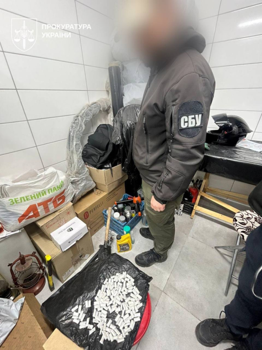 У групи підлітків на Івано-Франківщині вилучили наркотиків на 165 млн грн У групи підлітків на Івано-Франківщині вилучили наркотиків на 165 млн грн