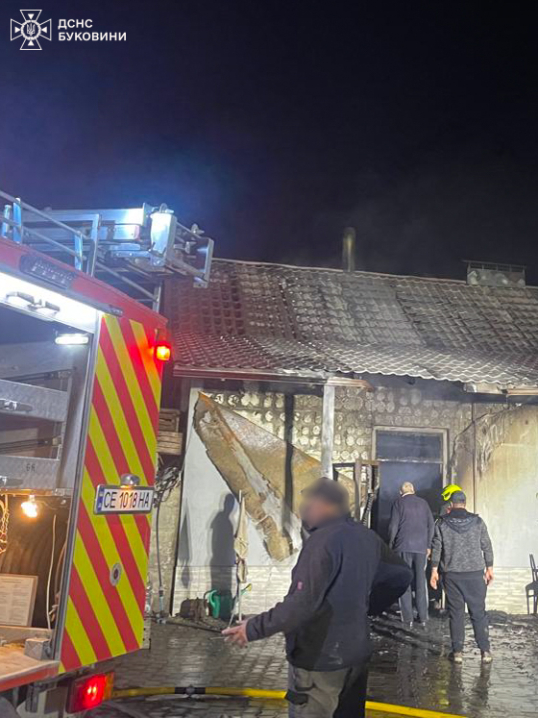 У Недобоївцях горів житловий будинок