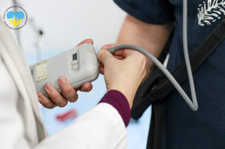 У Чернівецькому кардіоцентрі проводять добовий моніторинг артеріального тиску У Чернівецькому кардіоцентрі проводять добовий моніторинг артеріального тиску