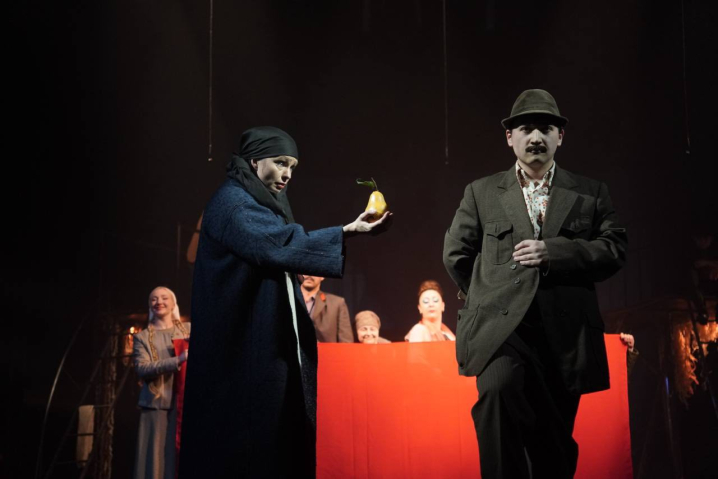 У Чернівецькому драмтеатрі відбулася премʼєра вистави «Солодка Даруся» за романом Марії Матіос