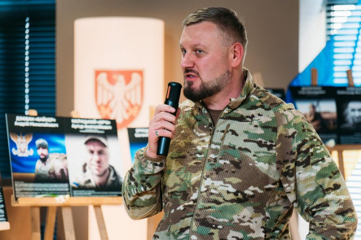 У Чернівцях пройшов «Вечір пам’яті» за загиблими воїнами 82-ї окремої десантно-штурмової Буковинської бригади