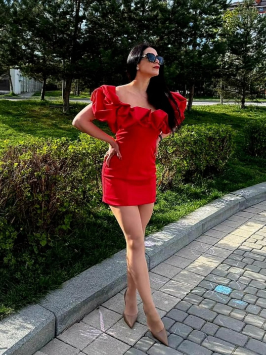 Вірастюк показав фото молодшої на 11 років коханої з Чернівців, яка йому народила двоє синів