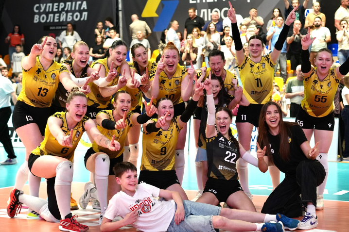 Чернівецькі волейболістки захистили титул чемпіонок України