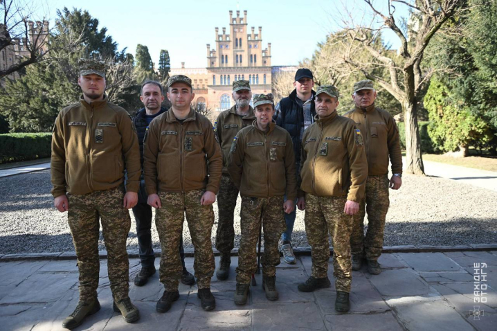 «Ветеран, має відчувати, що свої – поруч»: як чернівецький гвардієць допомагає побратимам після служби