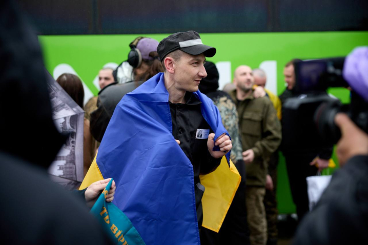 З російського полону додому повернулися 205 військових