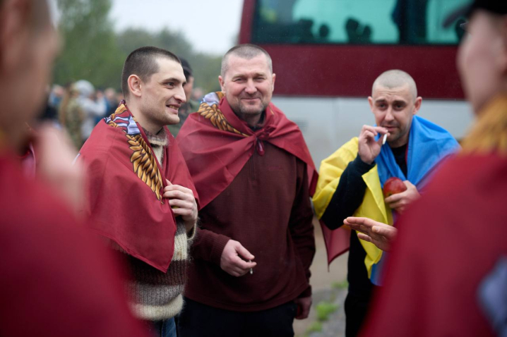 З російського полону додому повернулися 205 військових