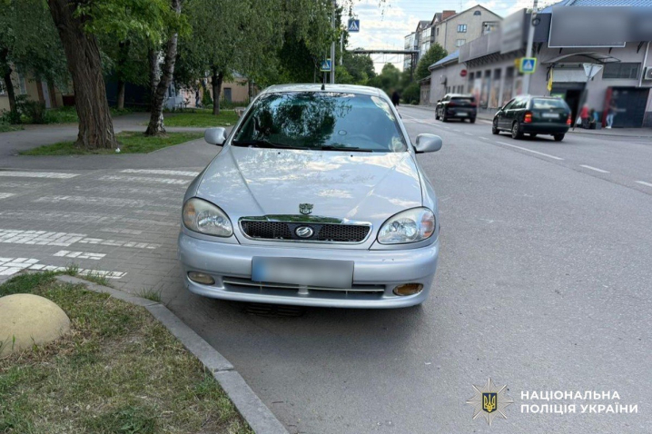 На Буковині водій збив мотоцикліста, чоловік помер у лікарні