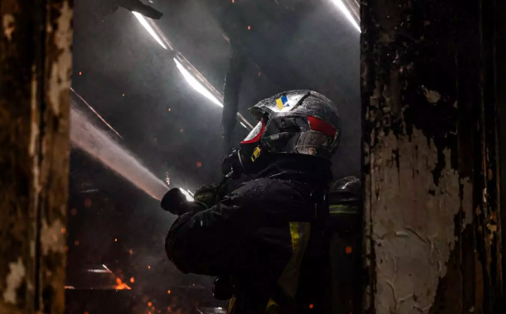 У селі Тисовець ледь не згорів вщент житловий будинок