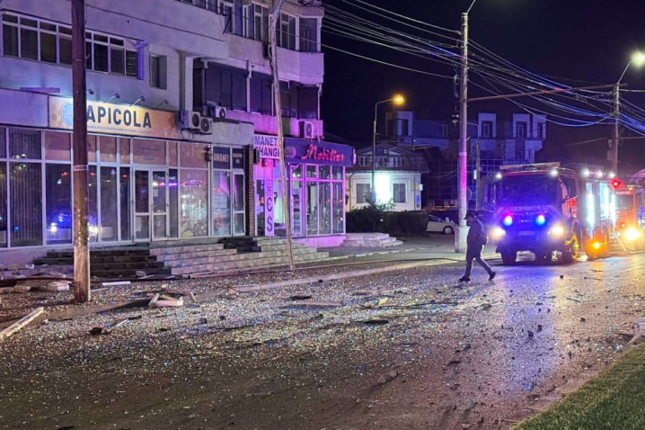 Російський дрон врізався в багатоповерхівку в Румунії, виникла пожежа, є потерпілі