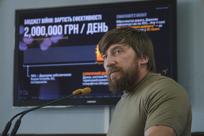 Фоторепортаж із травневого засідання сесії Чернівецької міської ради Фоторепортаж із травневого засідання сесії Чернівецької міської ради