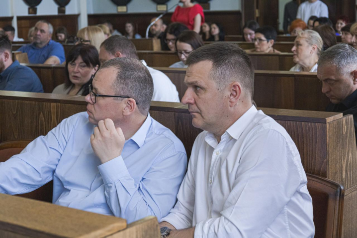 Фоторепортаж із травневого засідання сесії Чернівецької міської ради Фоторепортаж із травневого засідання сесії Чернівецької міської ради
