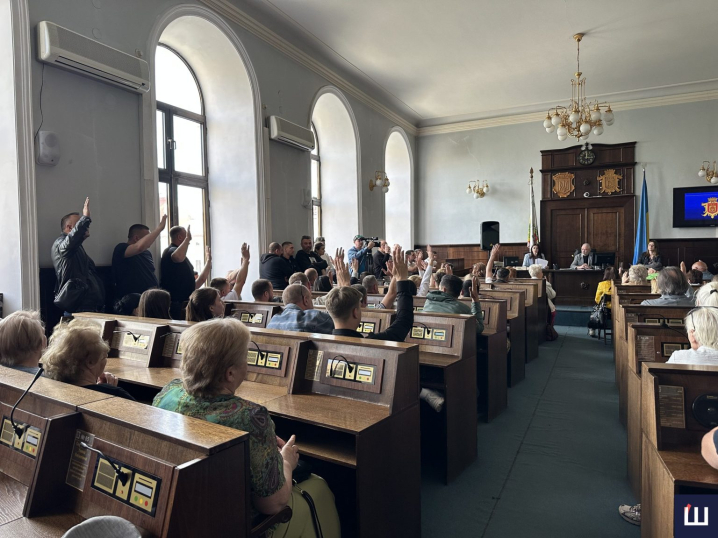У Чернівцях обговорили будівництво багатоповерхівки на місці магазину «Берізка»