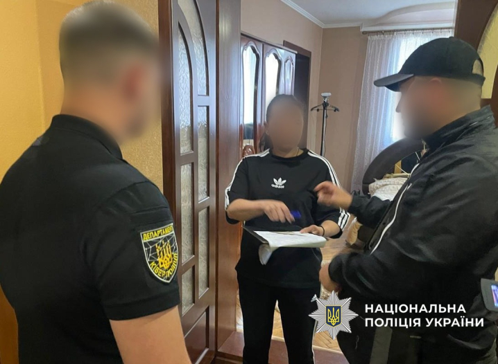 Киянин сплатив 2,5 тисяч доларів за перетин кордону на Буковині у вантажівці з піддонами