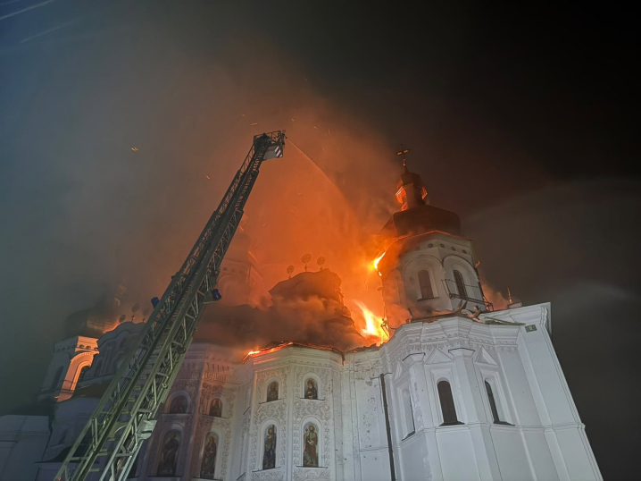 Вночі росіяни вдарили по Києво-Печерській лаврі, пошкодження суттєві Вночі росіяни вдарили по Києво-Печерській лаврі, пошкодження суттєві