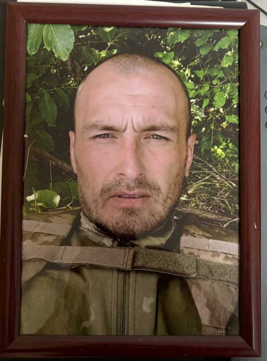 Чернівці провели в останній шлях Героя Максима Мухарського Чернівці провели в останній шлях Героя Максима Мухарського