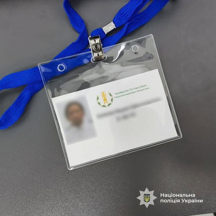 Виманювали гроші через діпфейки: у Чернівцях перед судом постануть учасники кол-центру Виманювали гроші через діпфейки: у Чернівцях перед судом постануть учасники кол-центру