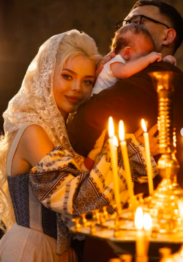 Аліна Гросу похрестила первістка. Хрещеною мамою малюка стала Ірина Білик