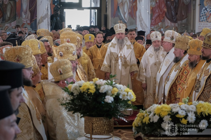 У Чернівцях канонізували Митрополита Євгена Гакмана до лику святих У Чернівцях канонізували Митрополита Євгена Гакмана до лику святих