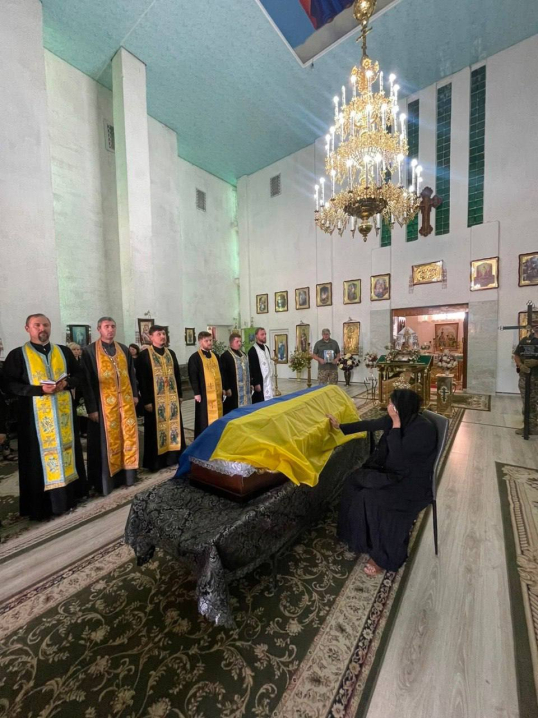 У Чернівцях попрощалися з полеглим військовим Віталієм Горобчуком