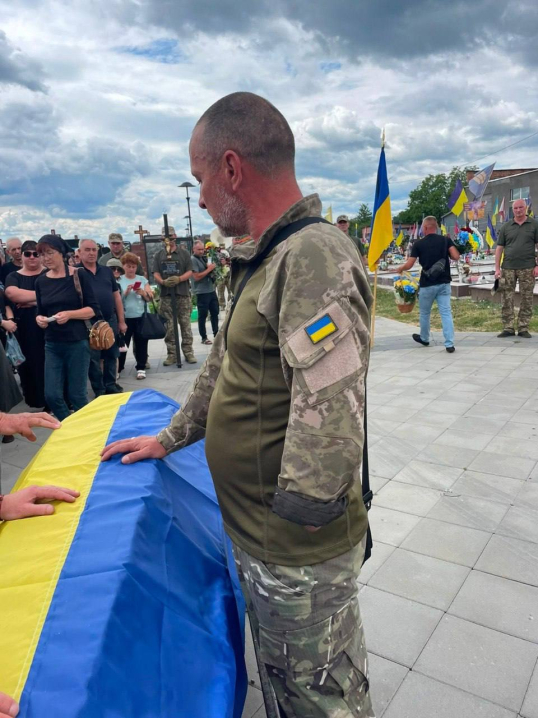 У Чернівцях попрощалися з полеглим військовим Віталієм Горобчуком