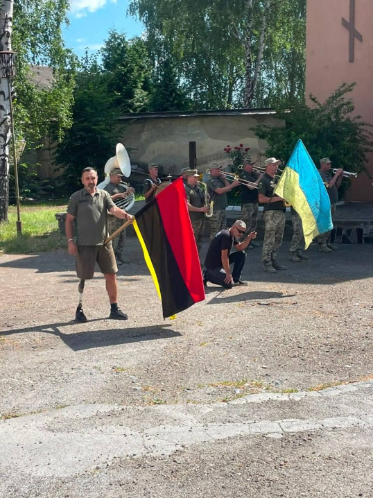 У Чернівцях попрощалися з полеглим військовим Віталієм Горобчуком